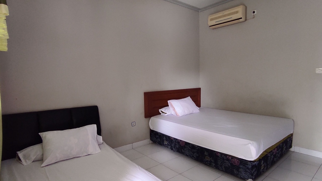 Photo of Bedroom in Enrekang