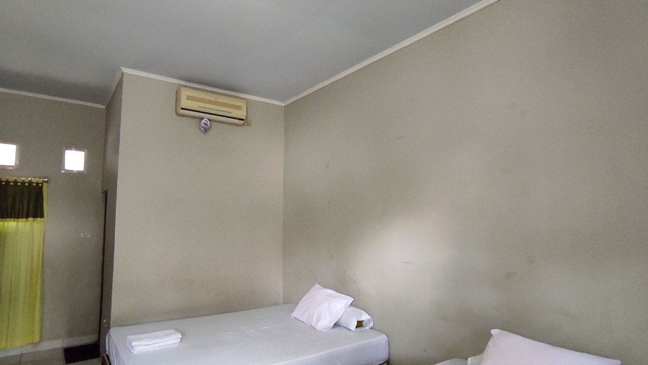 Photo of Bedroom in Enrekang
