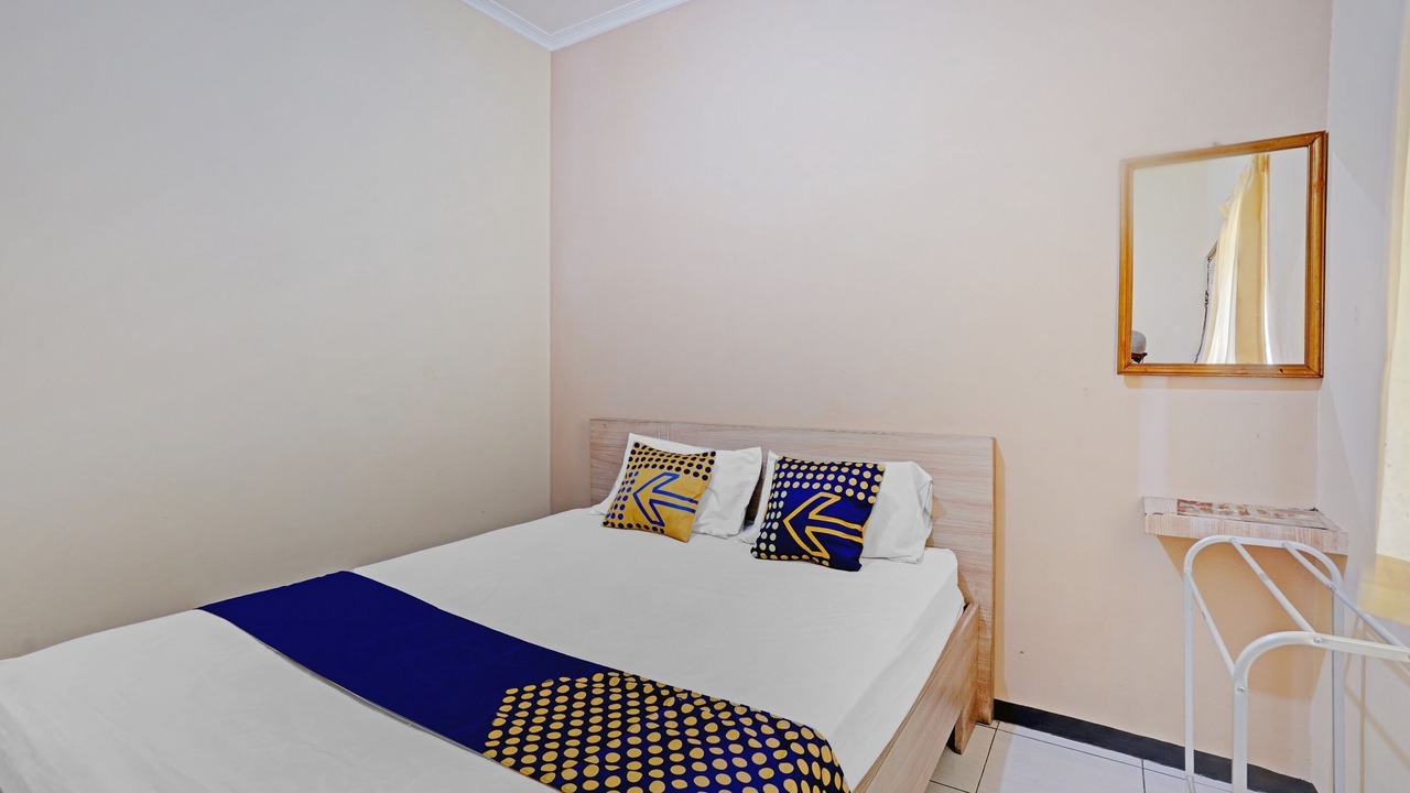 Photo of Bedroom in Hargomulyo