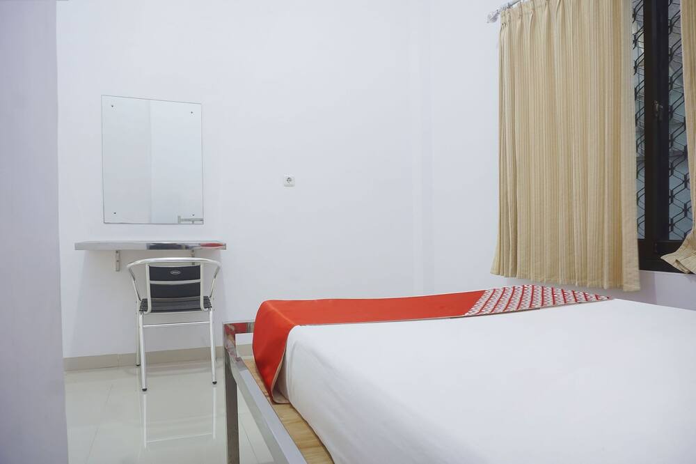 Photo of Bedroom in Makassar