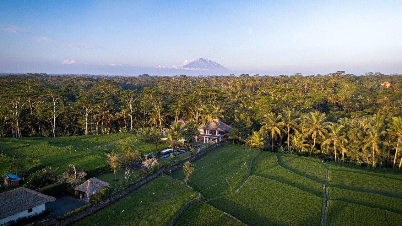 Photo of Outdoor in Kelusa