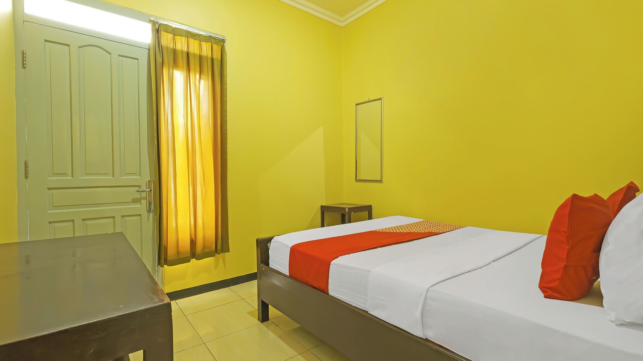 Photo of Bedroom in Salatiga