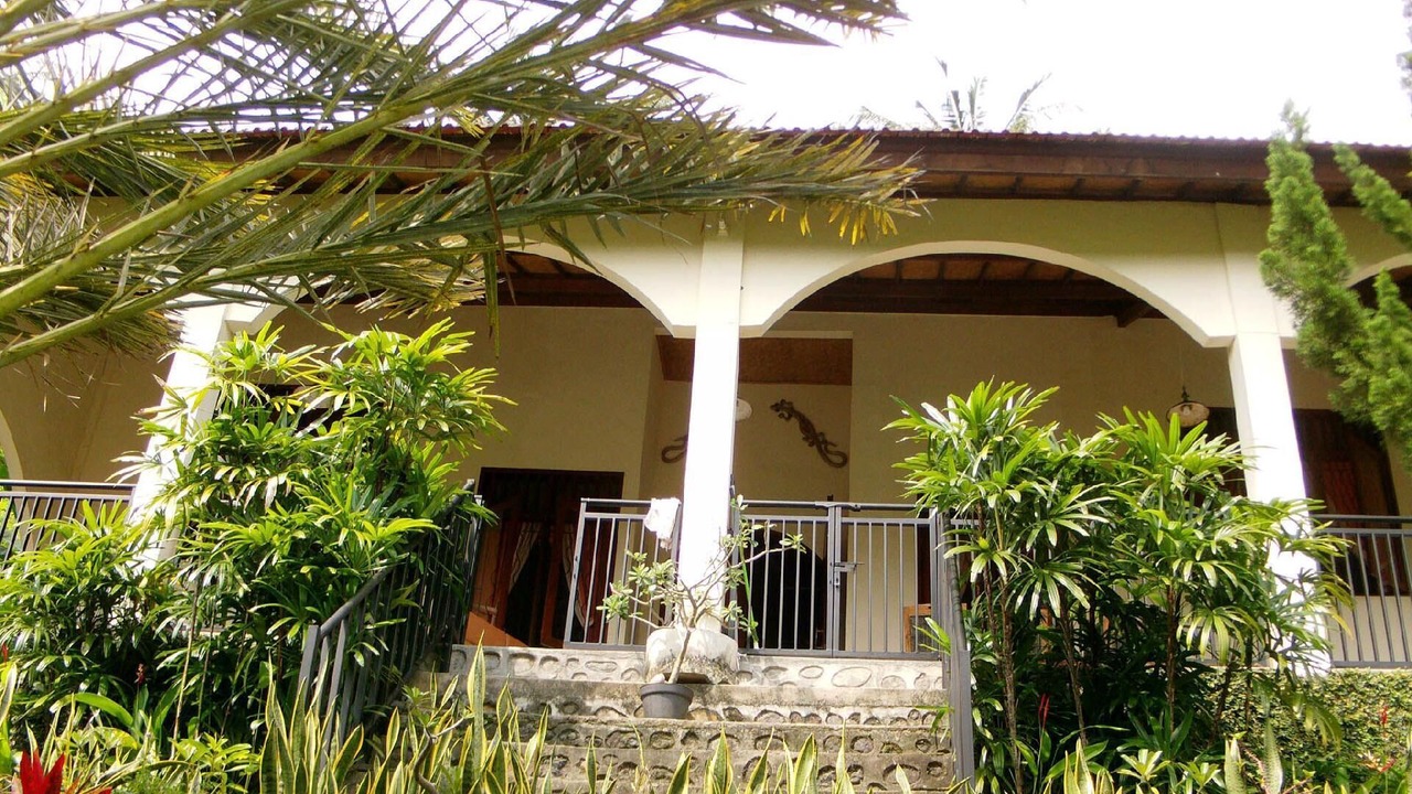 Photo of Buildings in Senggigi