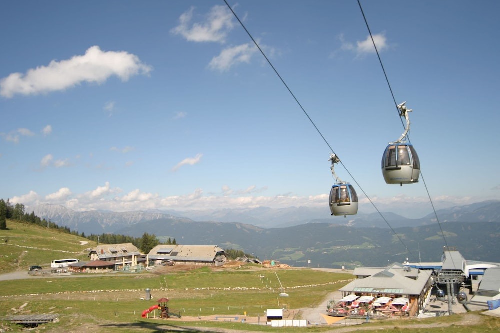 Photo of Others in Jenig