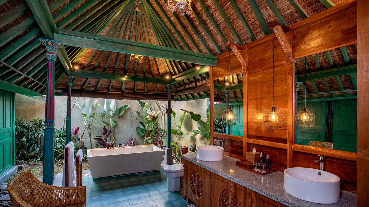 Photo of Bathroom in Sayan
