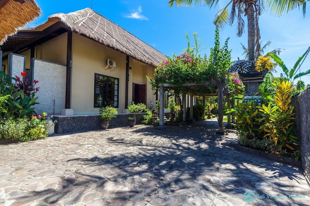 Photo of Outdoor in Dencarik