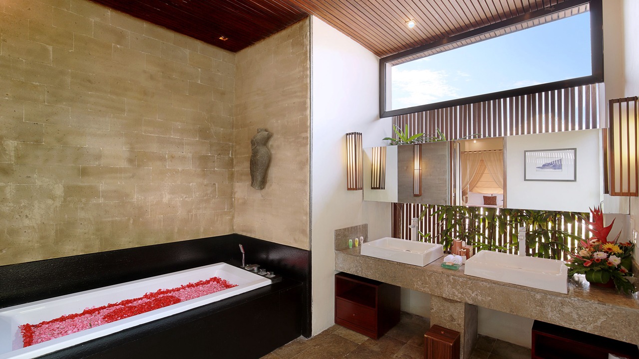 Photo of Bathroom in Sunset Road