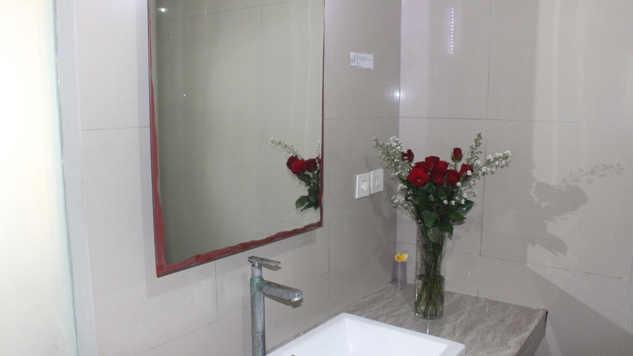 Photo of Bathroom in Kartika Plaza