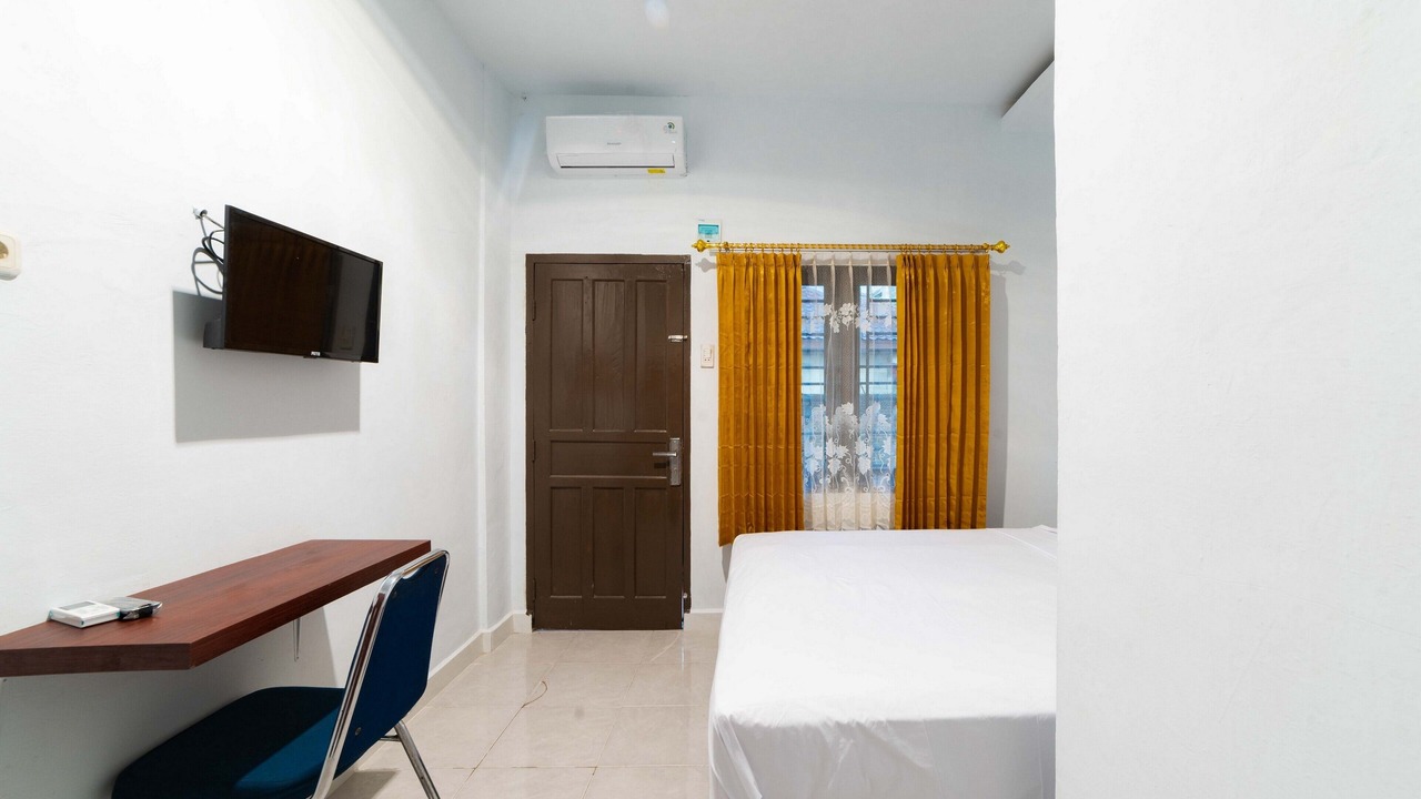 Photo of Bedroom in Parapat