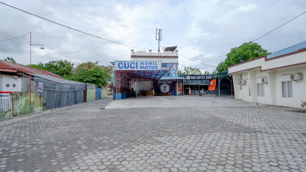 Photo of Others in Palu