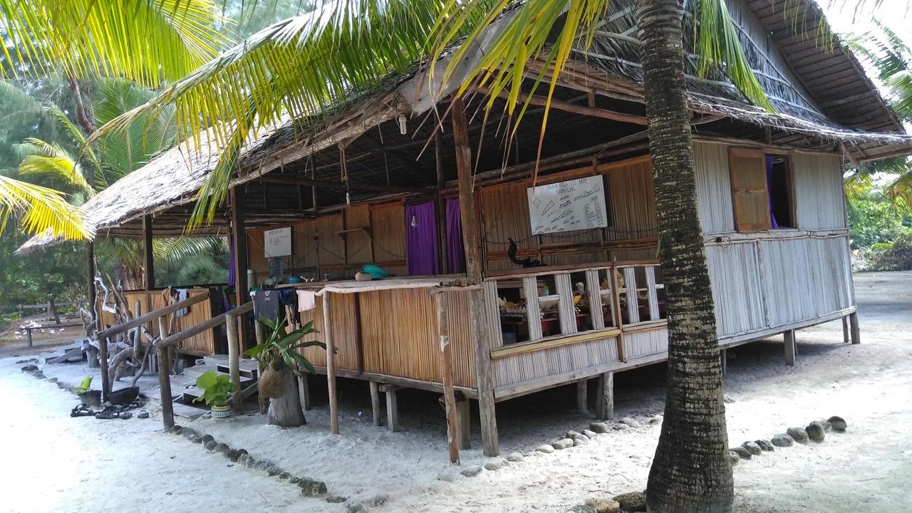 Photo of Bedroom in Pulau Fam