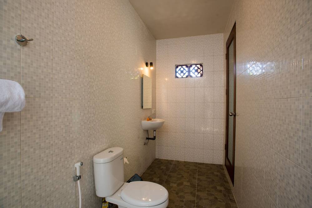 Photo of Bathroom in Lodtunduh