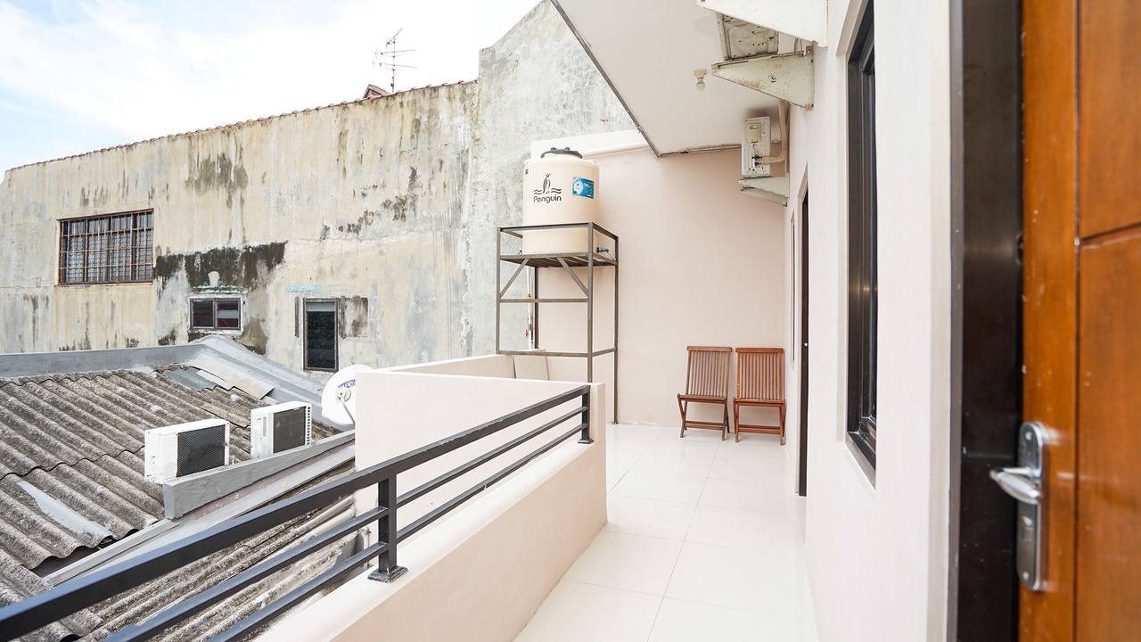 Photo of Patio Balcony in Suko Manunggal
