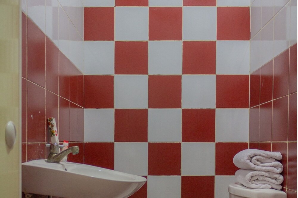 Photo of Bathroom in Gambir