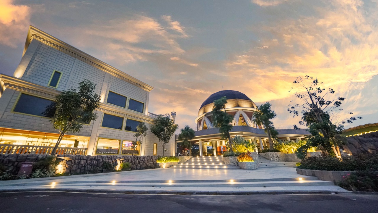 Photo of Outdoor in Kalangbret