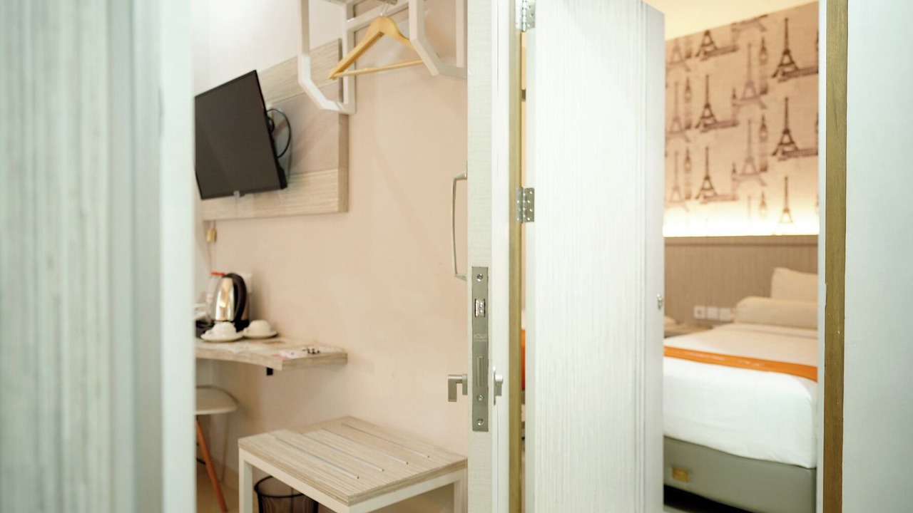 Photo of Bedroom in Hargomulyo