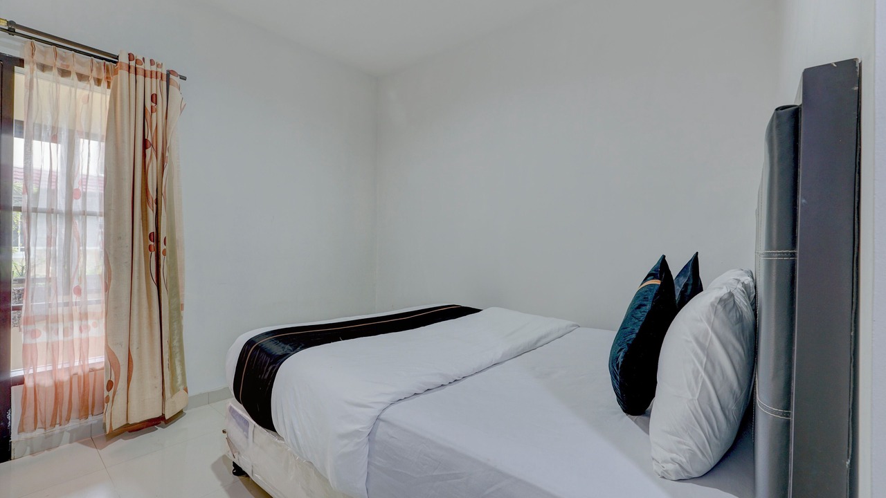 Photo of Bedroom in Megamendung