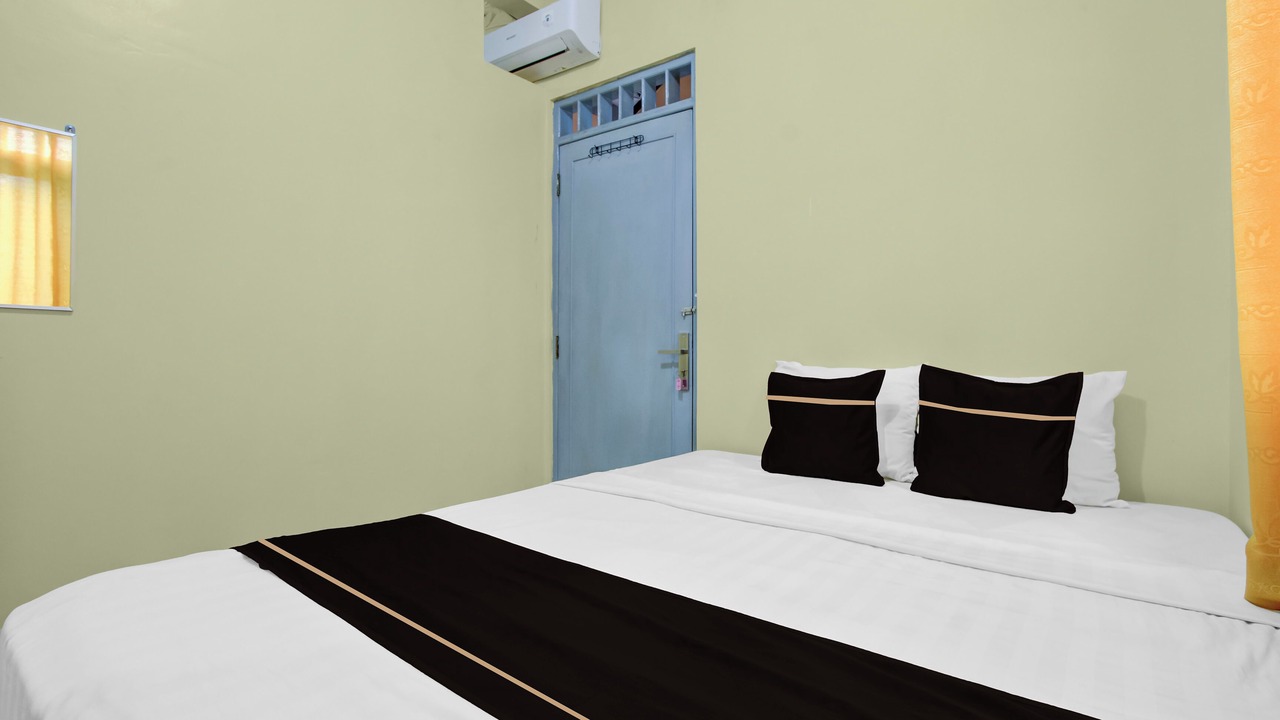 Photo of Bedroom in Banguntapan