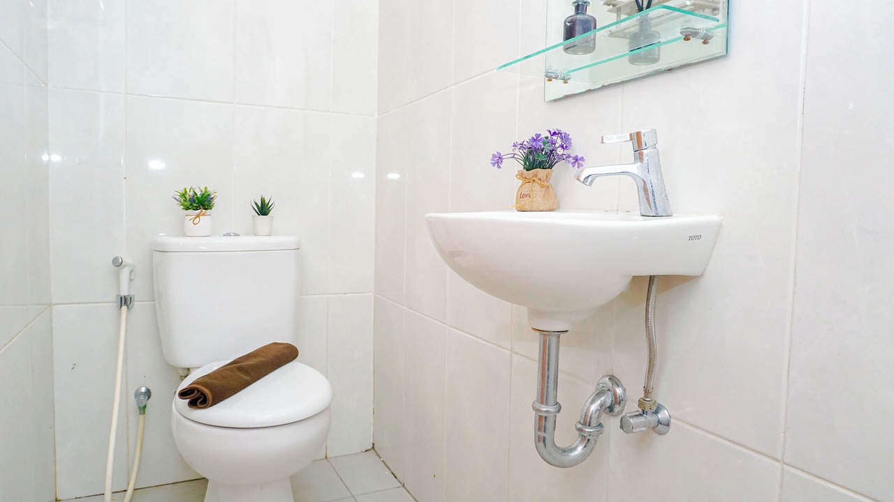 Photo of Bathroom in Pondokcina