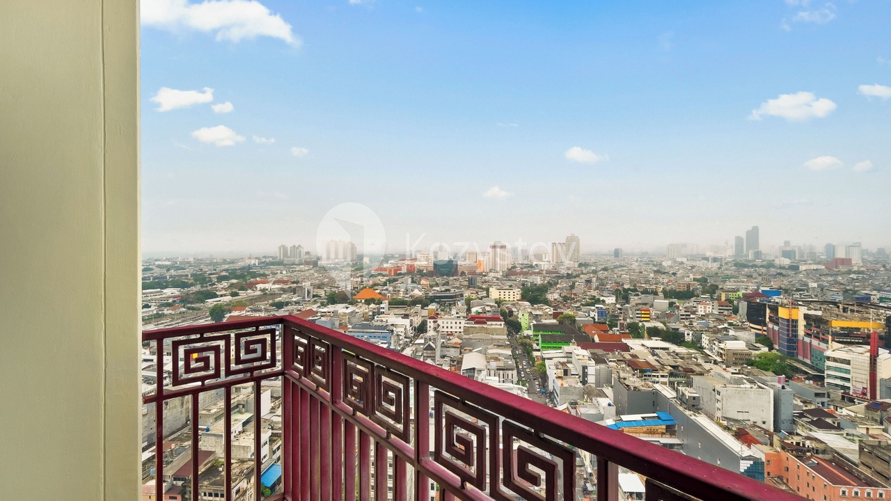Photo of Patio Balcony in Chinatown