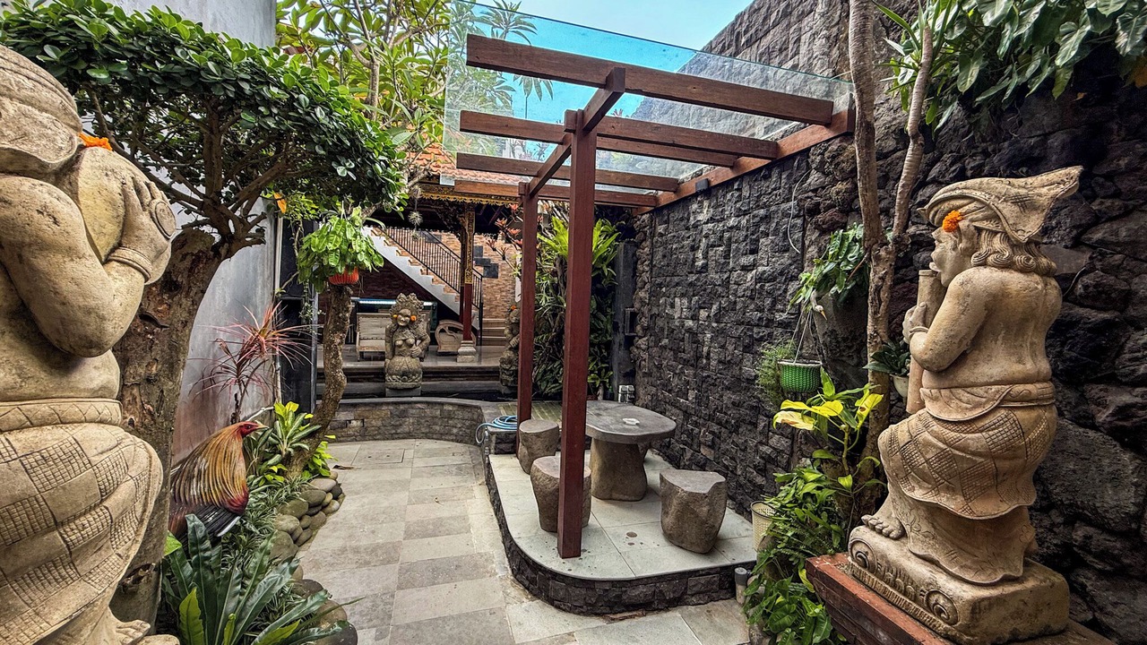 Photo of Outdoor in Sunset Road