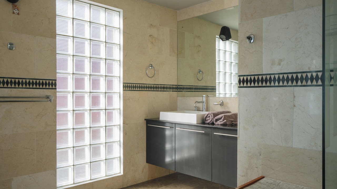 Photo of Bathroom in Bukti
