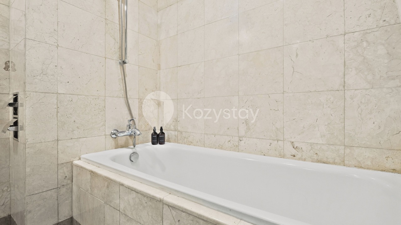 Photo of Bathroom in East Kuningan