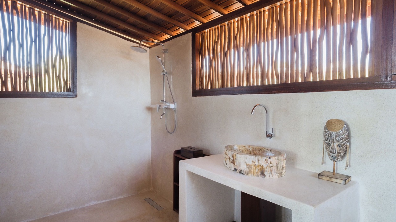 Photo of Bathroom in Mamboro
