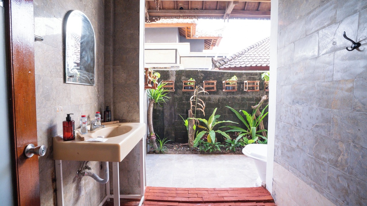 Photo of Bathroom in Kartika Plaza