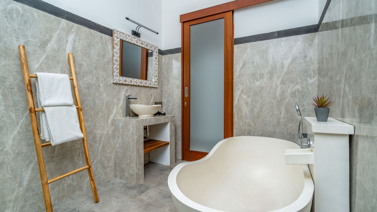 Photo of Bathroom in Singakerta