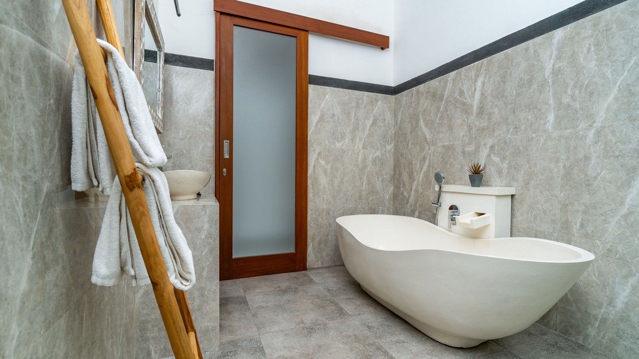 Photo of Bathroom in Singakerta