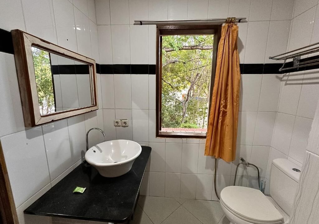 Photo of Bathroom in Bira
