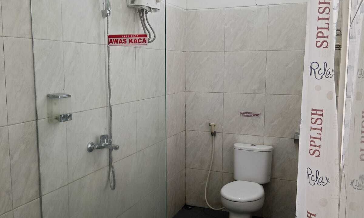 Photo of Bathroom in Sukapura