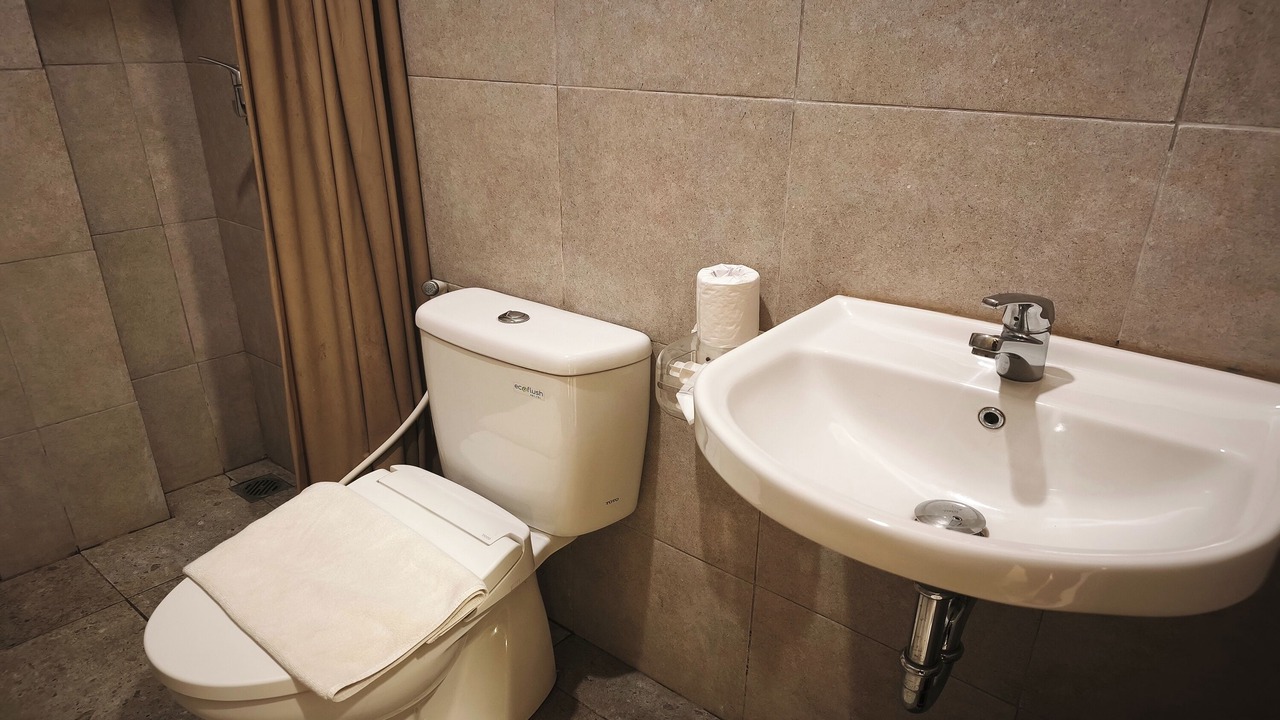 Photo of Bathroom in Kampial