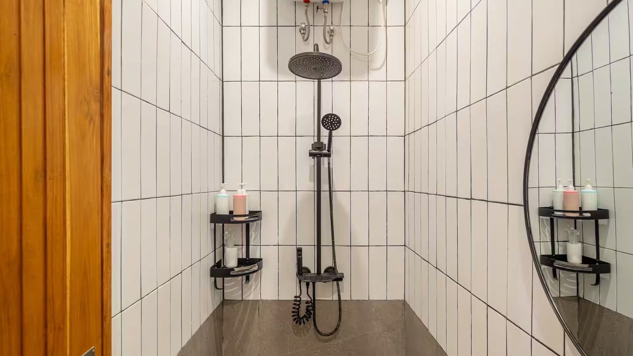 Photo of Bathroom in Padangsambian Klod
