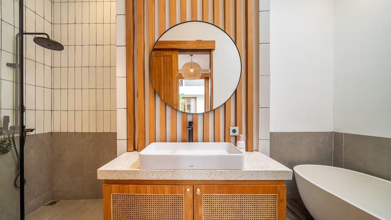 Photo of Bathroom in Padangsambian Klod