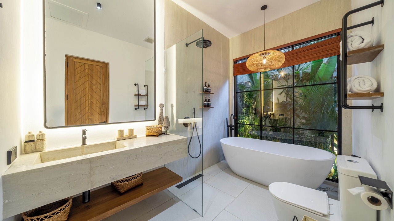 Photo of Bathroom in Petulu
