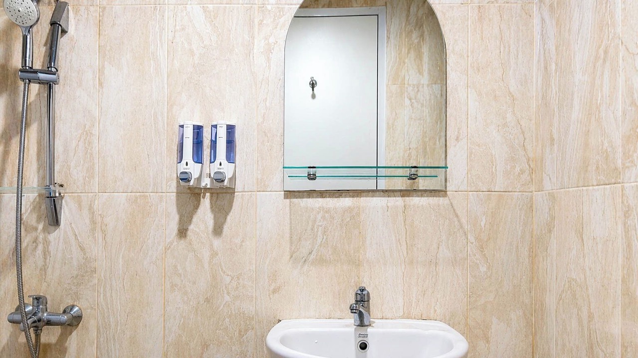 Photo of Bathroom in Biringkanya