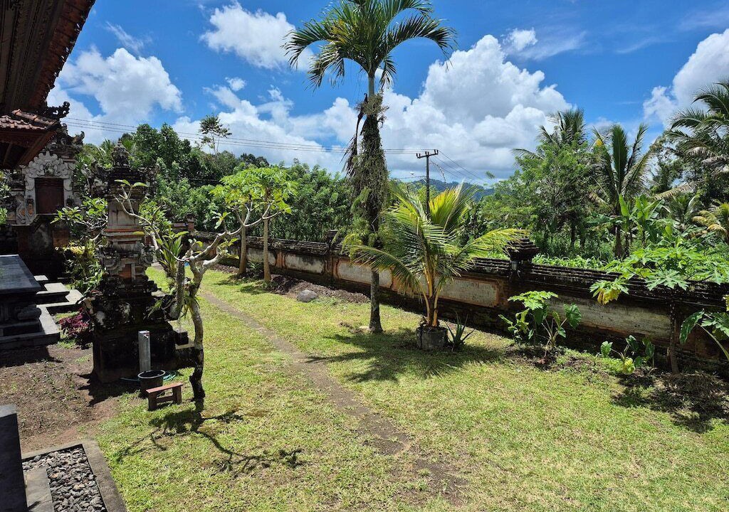 Photo of Outdoor in Selat