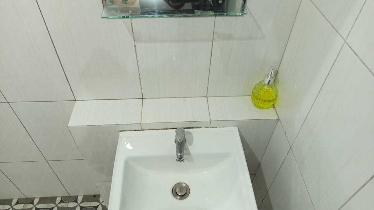 Photo of Bathroom in Cimenyan