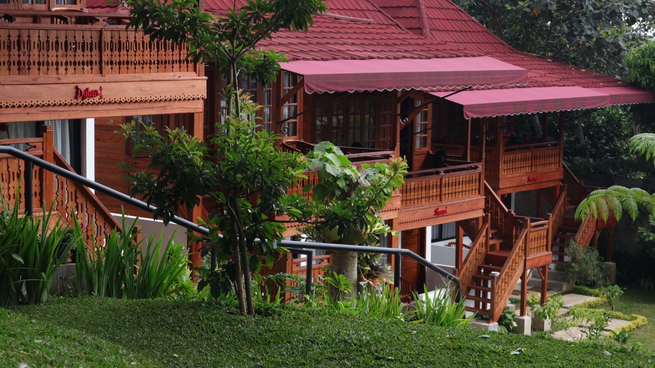 Photo of Outdoor in Cimenyan