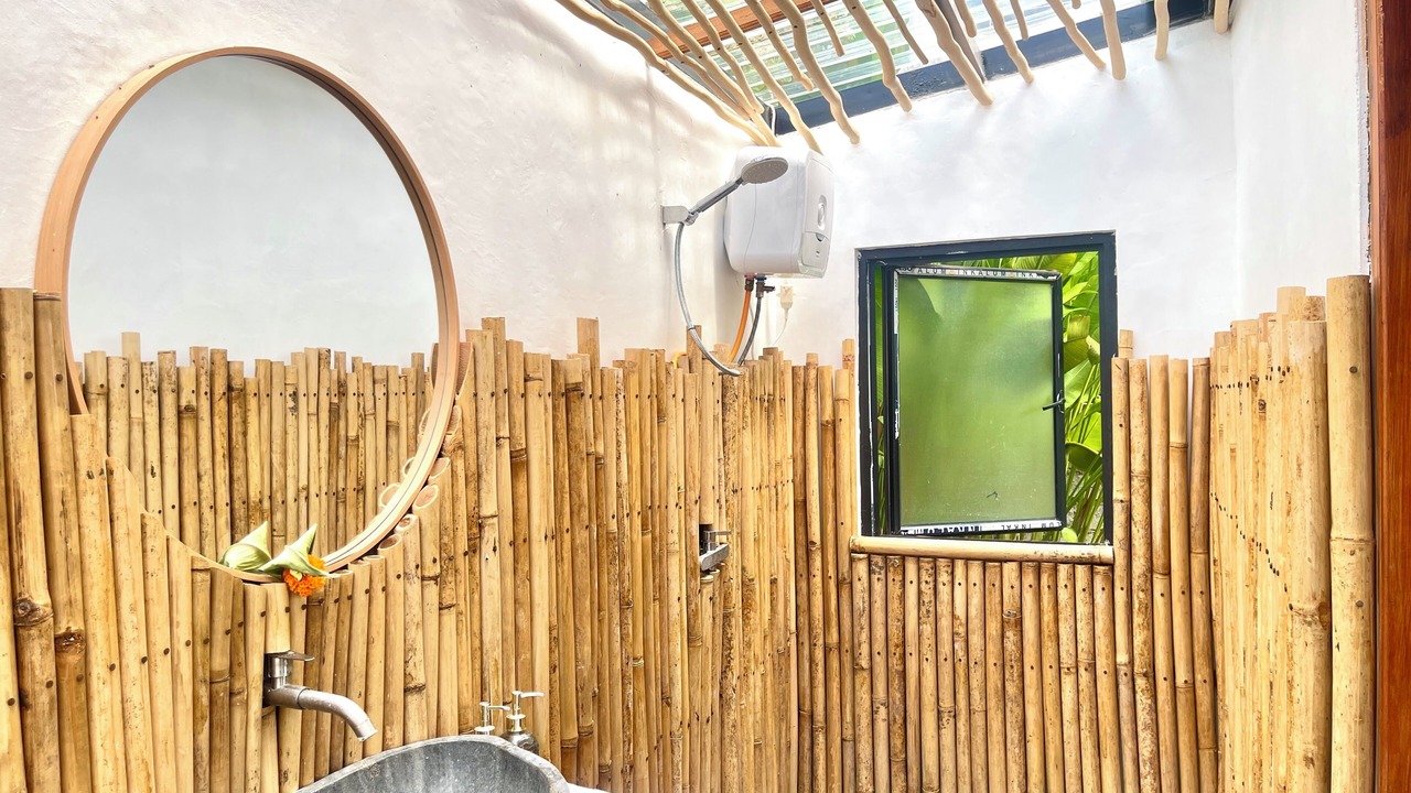 Photo of Bathroom in Suraberata