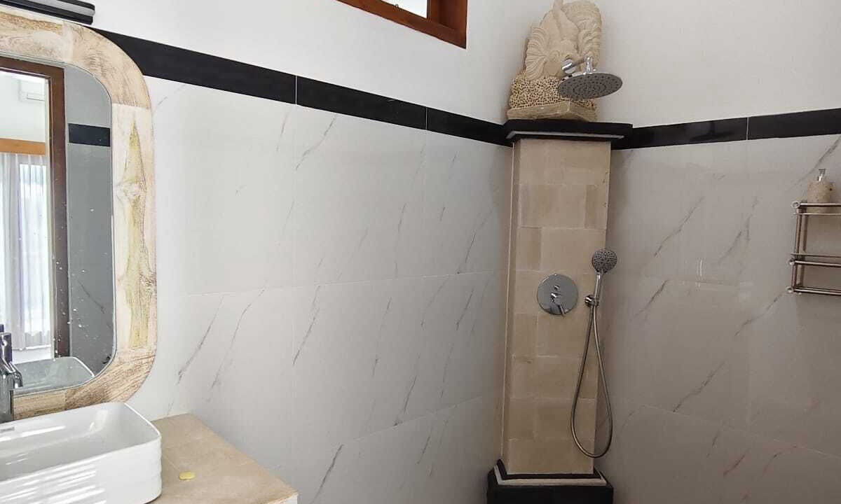 Photo of Bathroom in Kaliasem