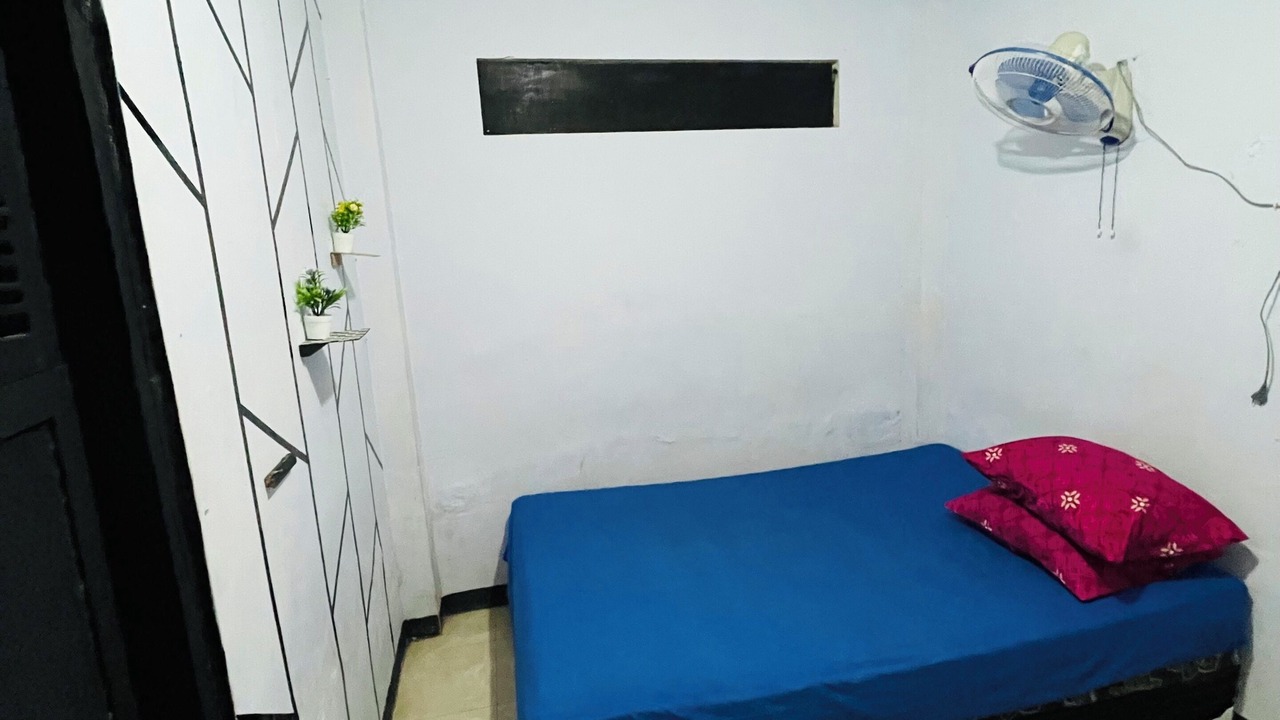 Photo of Bedroom in Kalipuro