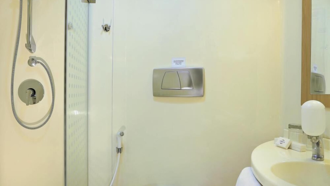 Photo of Bathroom in Central Yogyakarta