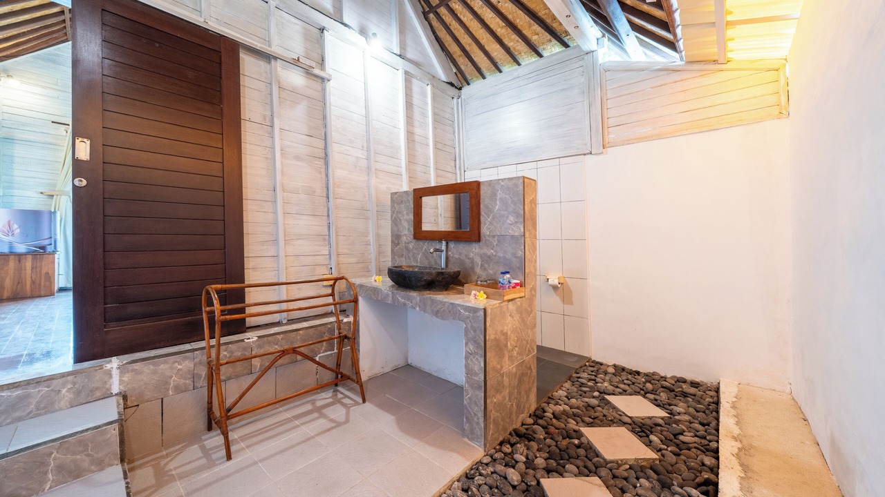 Photo of Bathroom in Mushroom Bay