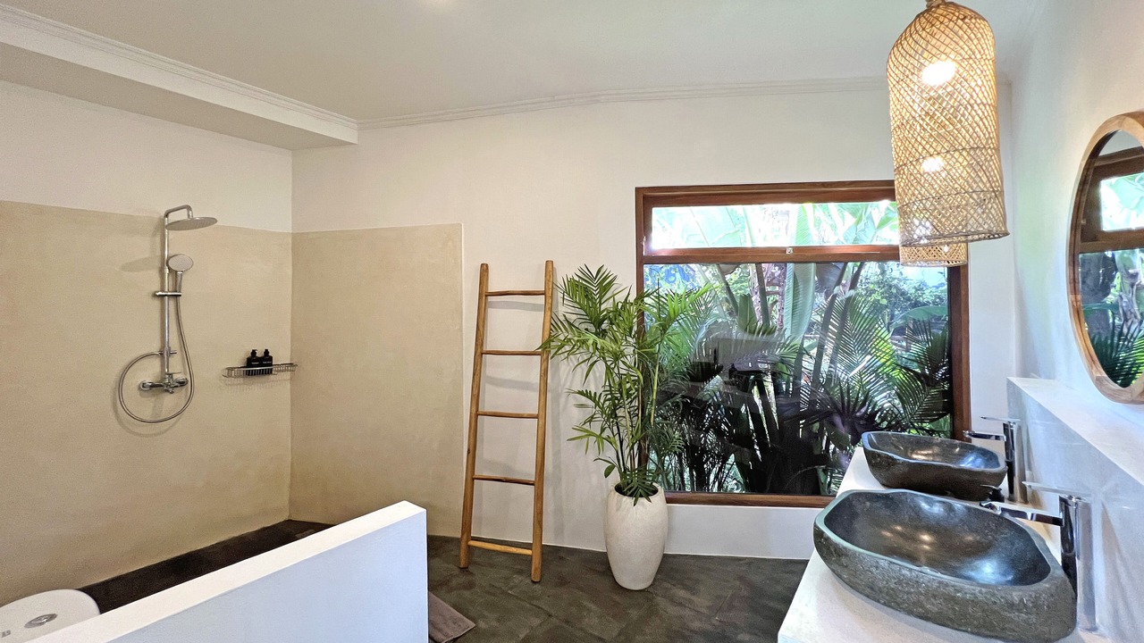 Photo of Bathroom in Tumbak Bayuh