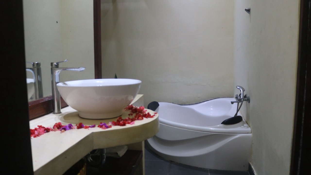 Photo of Bathroom in Kubutambahan