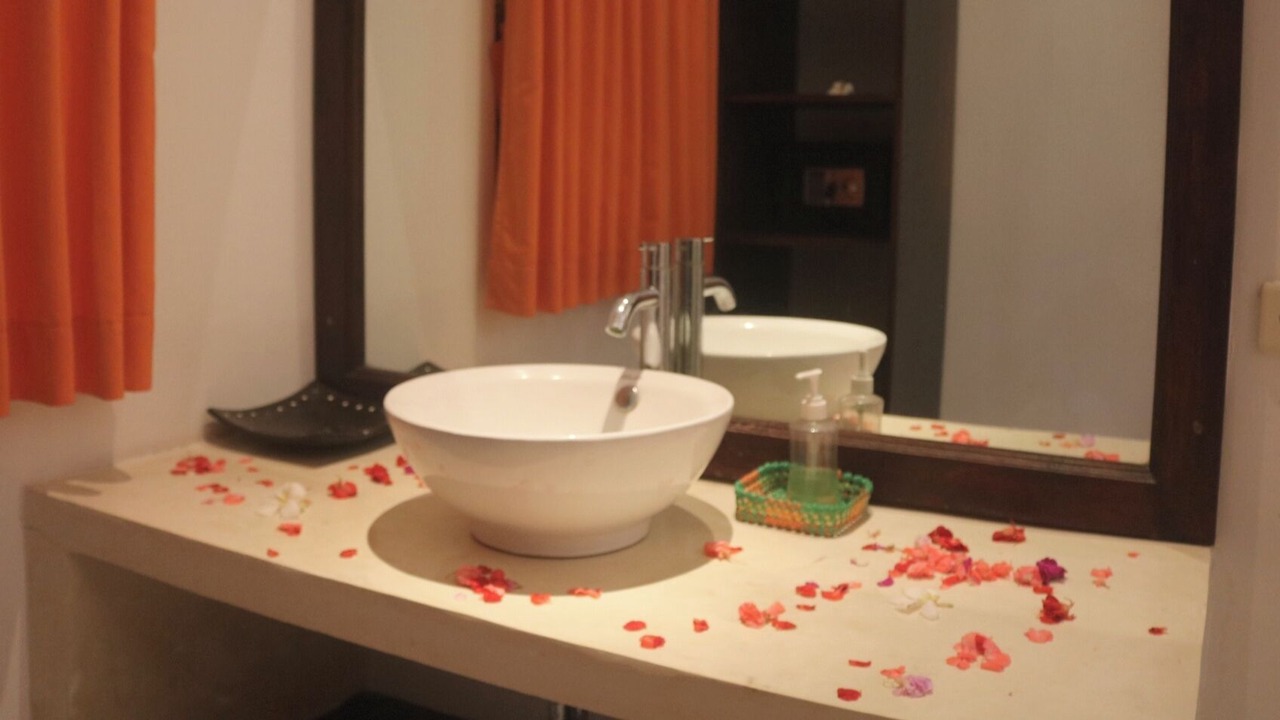 Photo of Bathroom in Kubutambahan