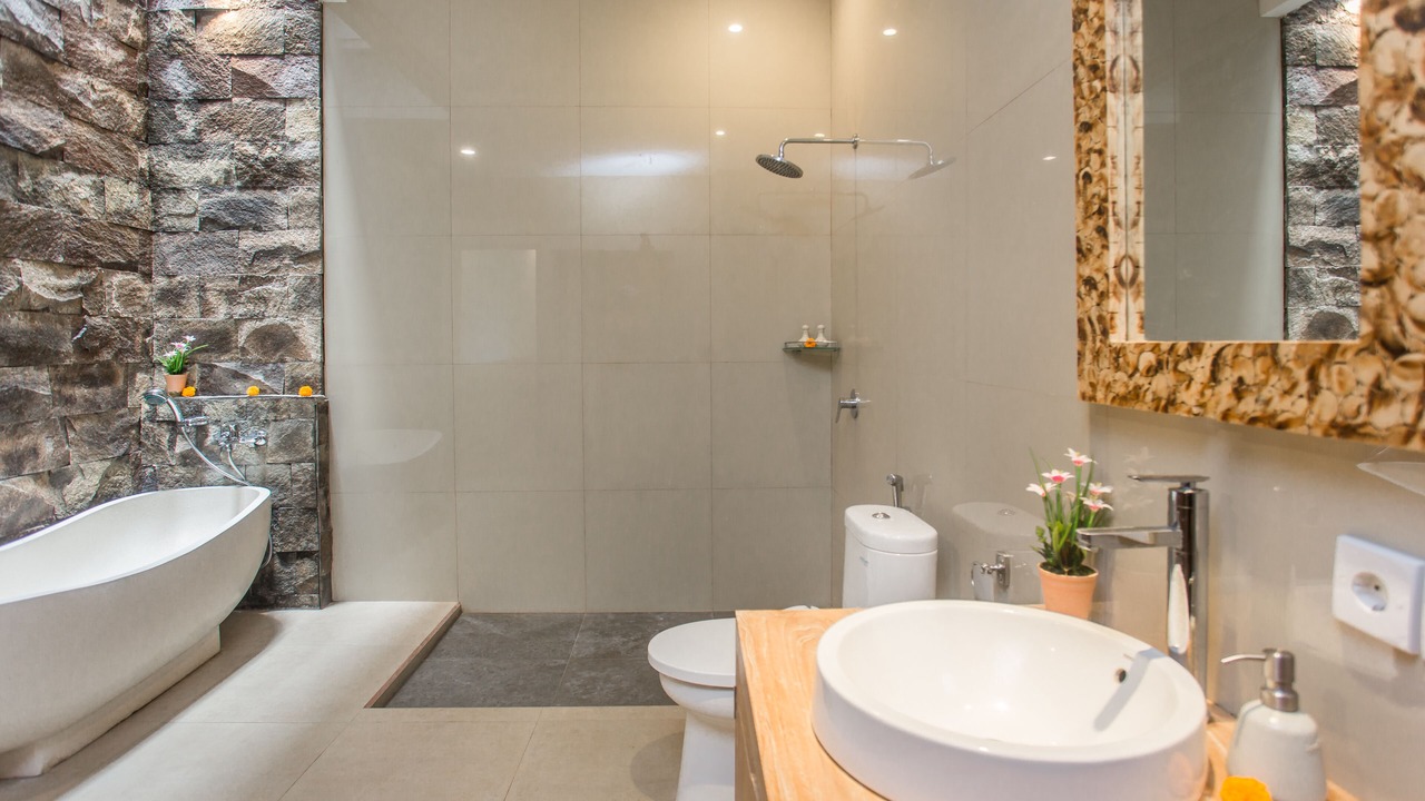 Photo of Bathroom in Singakerta
